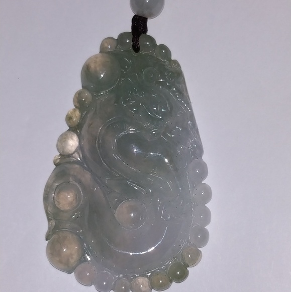 Vintage Jewelry - Authentic A natural burma real lucky jade pendant